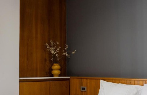Sathorn Hotel | Q Space Sathorn - Narathiwas 18