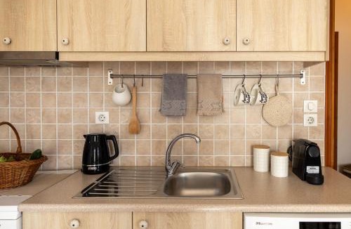 Kampos Apartment | Queen bee seafront