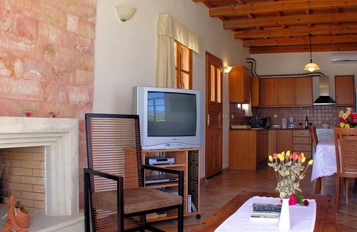 Rethymno Villa | R 848 Hill Villa Private Pool Sea Views Outdoor Jacuzzi Mini Bar