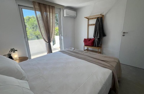 Gennadi House | Radiki