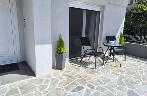 Katerini Apartment | Rael Studio · Άνετο και ιδιωτικό · Παραλία σε λίγα λεπτά