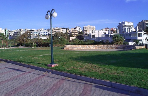 Rafina-Pikermi Apartment | RAFINA LUXURY STUDIO NEAR THE SEA.