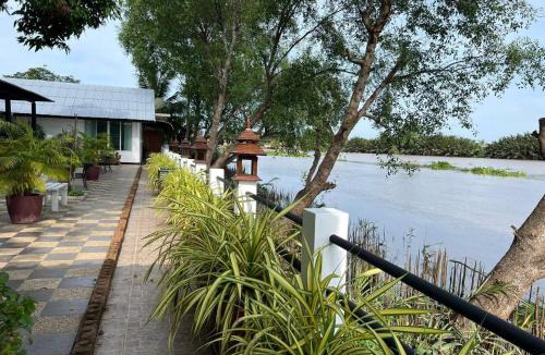 Bang Khla House | Rainbow Arokaya Holistic Longevity Wellness Resort - Riverfront Room