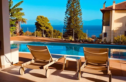 Kato Diminio Apartment | Rastoni 1 Sea View Suite with shared pool