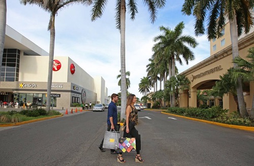 Managua Hotel | Real InterContinental Managua at Metrocentro Mall by IHG