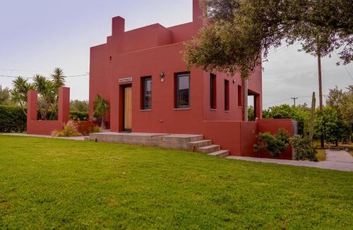 Souda Villa | Red Castle