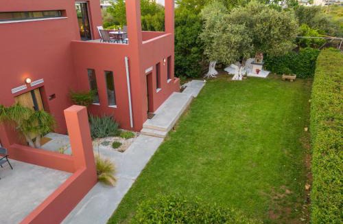 Souda Villa | Red Castle
