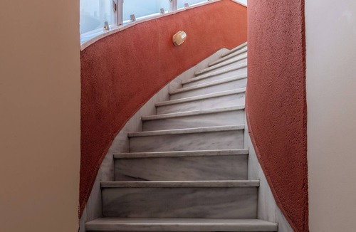 Nikiana Hotel | Red Tower