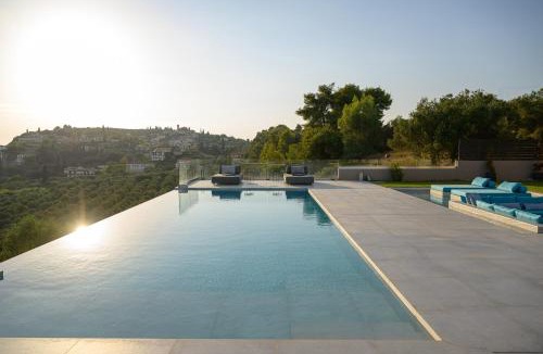 Pyrgos Villa | Reina del Cielo Luxury Villa