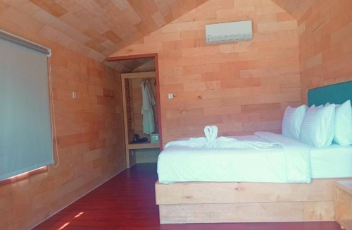 Koh Rong Resort | Relaxing 1-bedroom resort with AC in peaceful Preah Sihanouk #10