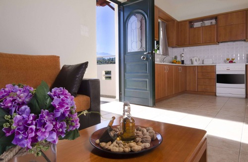 Almyrida Villa | Relaxing Villa, Walking Distance to Almyrida Beach