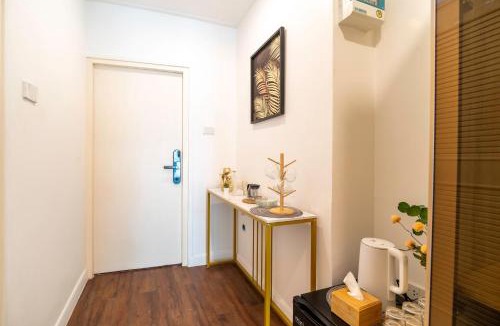 Bangkok Central Business District Apartment | Ren Asoke l 4 people 2 bed l 5 min BTS&MRT central Sukhumvit