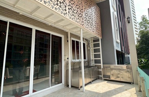 Sukhumvit Villa | Residence at 49