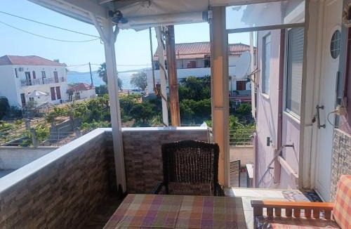 Polichnitos Apartment | Rinio Sea House