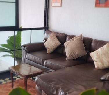 Hat Yai Villa | RiverFront 2 2BR 8 Pax 9 Mins to Lee Garden Free Netflix