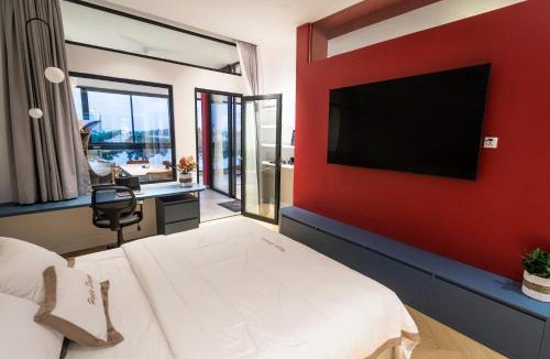 Daun Penh Apartment | Riverside Panorama