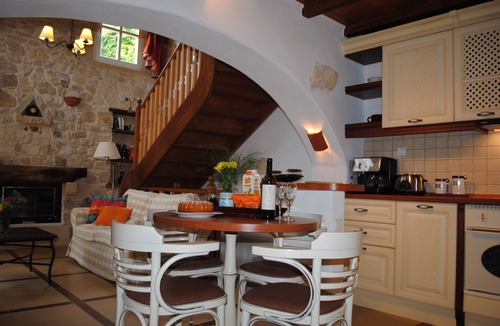 Platanias Town House | Rock House's Villa Melody Luxurious Cretan Villa with private pool and garden.