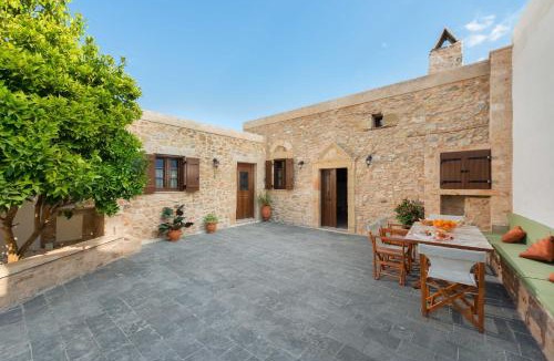 Lardos House | Rodia House