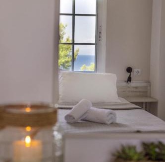 Polichrono Apartment | Roditsa Patritsia Apartments