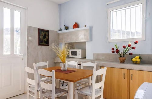 Stafylos House | RODOTHEA HOME: Complete tranquility combined with a host of amenities!