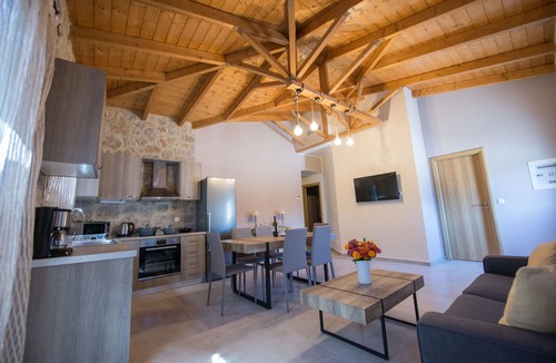 Peratia Villa | Roggaki Ionian Villas