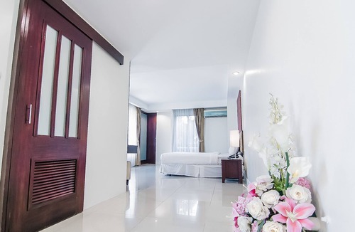Nong Bon Hotel | Romance Hotel Bangna