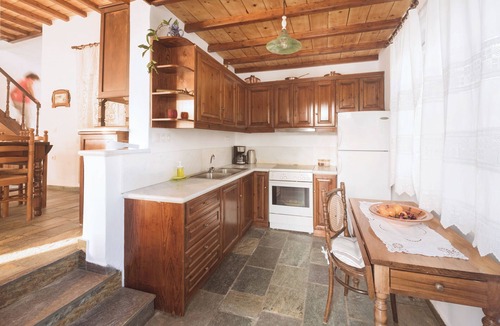 Agios Romanos Villa | Romano Garden House · 50 m from the beach, Tinos
