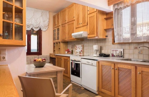 Kato Stalos House | Romantic Corner - Anoula Osase Sea View Maisonette
