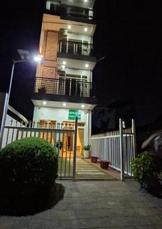 Kampot Bed & Breakfast | Rooftop View Home