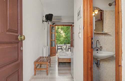 Psaropouli Apartment | Room 'Orama 31' with Sea View, Wi-Fi and Air Conditioning