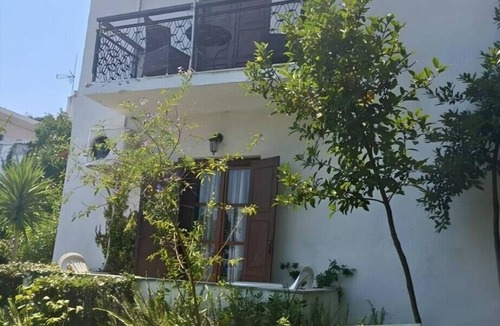 Psaropouli Apartment | Room 'Orama 33' with Sea View, Wi-Fi and Air Conditioning