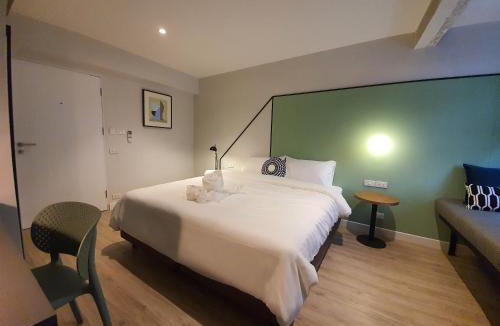 Ratchaprasong Bed & Breakfast | Roompini