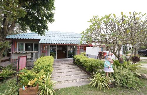 Phanat Nikhom Hotel | RoomQuest Chonburi Phanat Nikhom