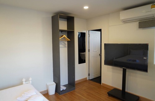 Samsen Nok Hotel | RoomQuest Ratchada AI Hotel Opsian Technologies