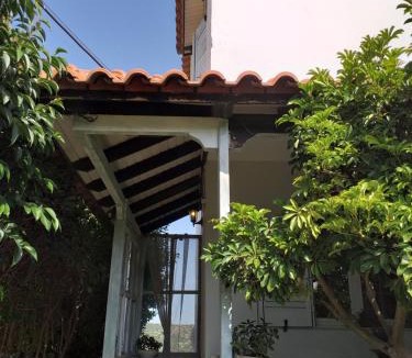 Spata-Artemida Apartment | Roulas Cozy Apartments