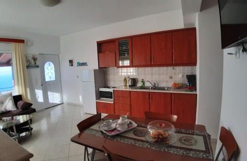 Roussa Ekklisia Apartment | Roussa's View Apartments