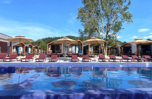Koh Rong Resort | Royal C Beach Resort