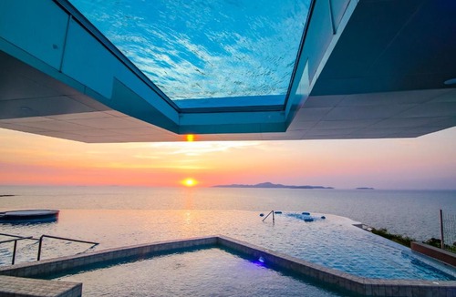 Pratumnak Hill Hotel | Royal Cliff Beach Hotel Pattaya