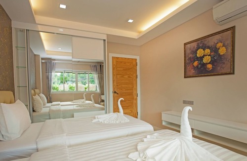 Nong Prue Hotel | Royal Grand Pattaya