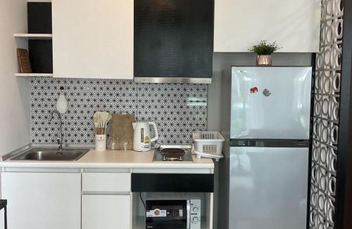 Ban Bo Han Apartment | Royal Lee Phuket Condominium AirportB