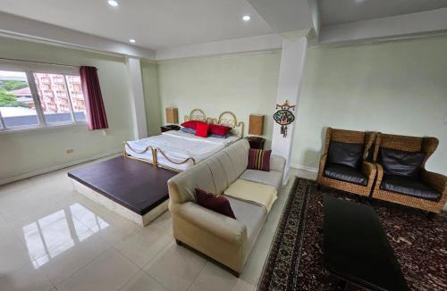 Ramkhamhaeng Hotel | Royal Pimand Hotel