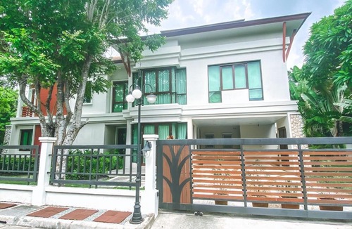 Saen Suk Resort | Royal Sammuk Villa