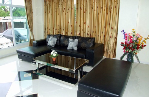 Roi Et Hotel | Rueanrimnam Hotel