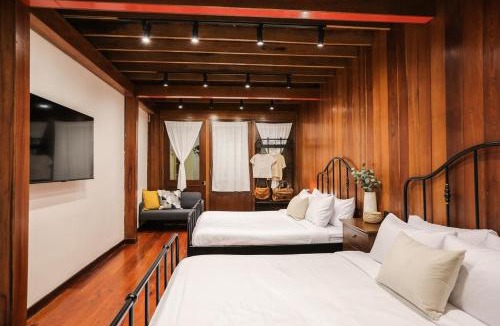 Samphanthawong Apartment | Rustic Cabin Flat at China Town 2min walk to MRT