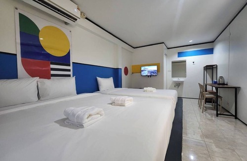 Talat Nuea Hostel | RYB Hostel Phuket
