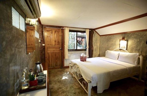 Sukhothai Hotel | Sabaidee House