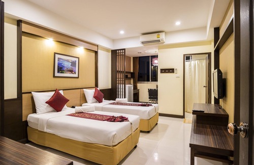 Huay Kaew Hotel | Sakulchai Place Hotel
