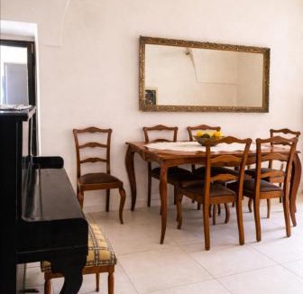 Megalochori Villa | Sandandstone villa Santorini