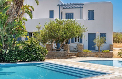 Molos Apartment | Sanders Paros Gardens - Prime 1-Bdr Apt w Patio
