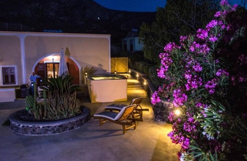 Episkopi Gonias Villa | Santorini Vineyard Villa with Heated Pool